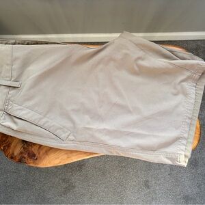 Gerry Weber Beige Flat Front Men's Shorts